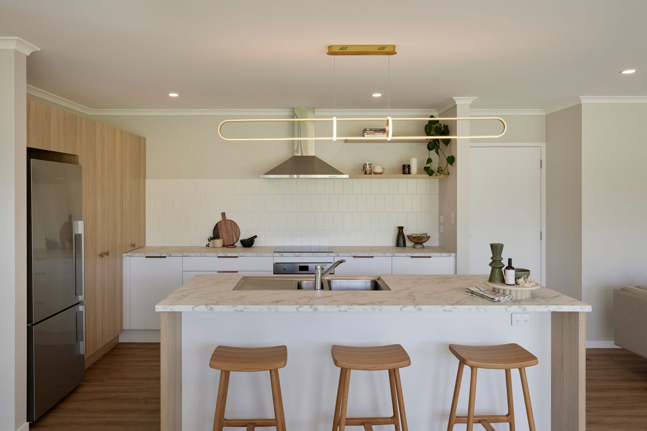 Modern Living and The Kids Can Walk to School - Lot 32 - Widok 2
