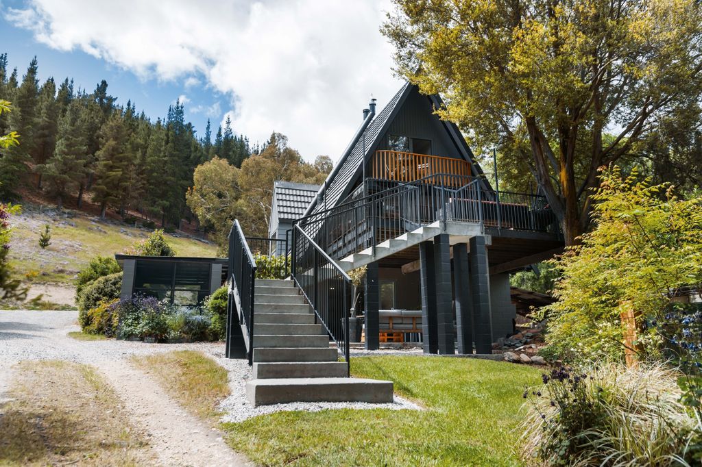 Sold 40 Waldron Road, Alexandra realestate.co.nz