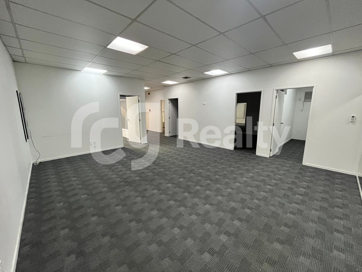 100sqm Prime Retail in Ellerslie Village - Поглед 2