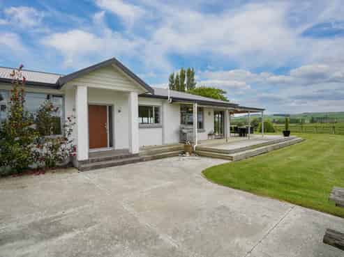 69 Livingstone Road, Winton