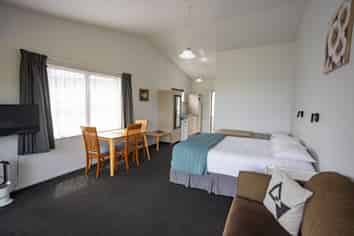 Seaside Oasis  - Beach View Motels