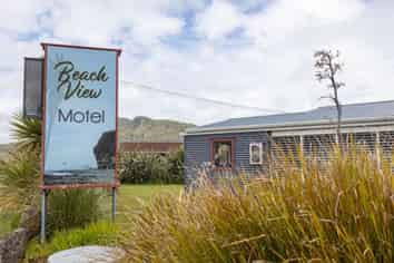 Seaside Oasis  - Beach View Motels