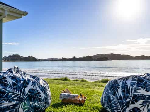 37B Te Kapua Street, Oakura Coast