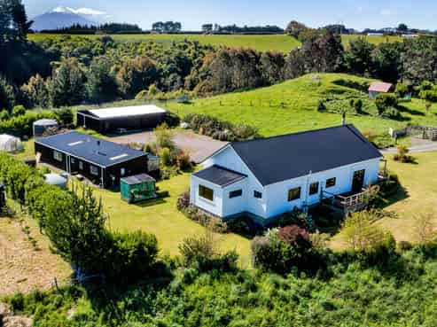 172 Whakamara Road, Manutahi