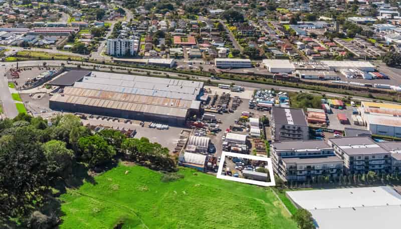 Y5 | 7  Fraser Road, Mount Wellington