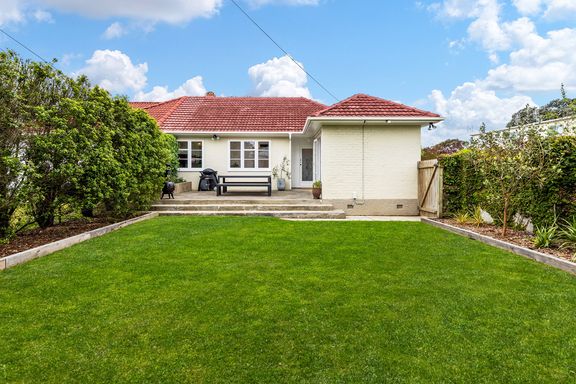 Property value - 47 Riro Street, Point Chevalier - realestate.co.nz