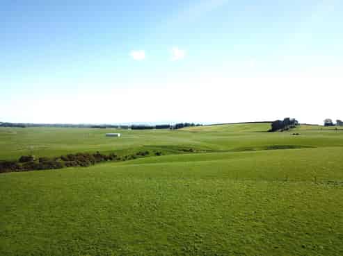 1743 Clinton  Highway, Waiwera South