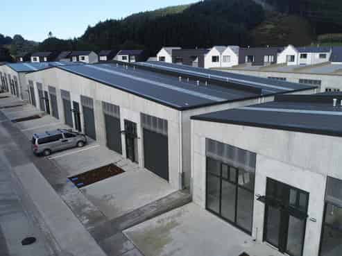 Versatile retail/office space