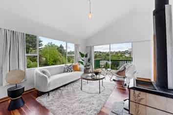14 Shanaway Rise, Hillcrest