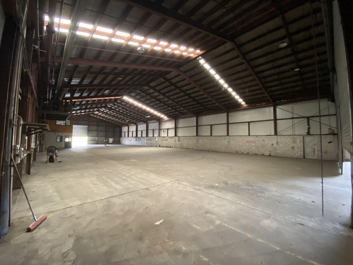 Prime drive-through industrial warehouse - Ansicht 2