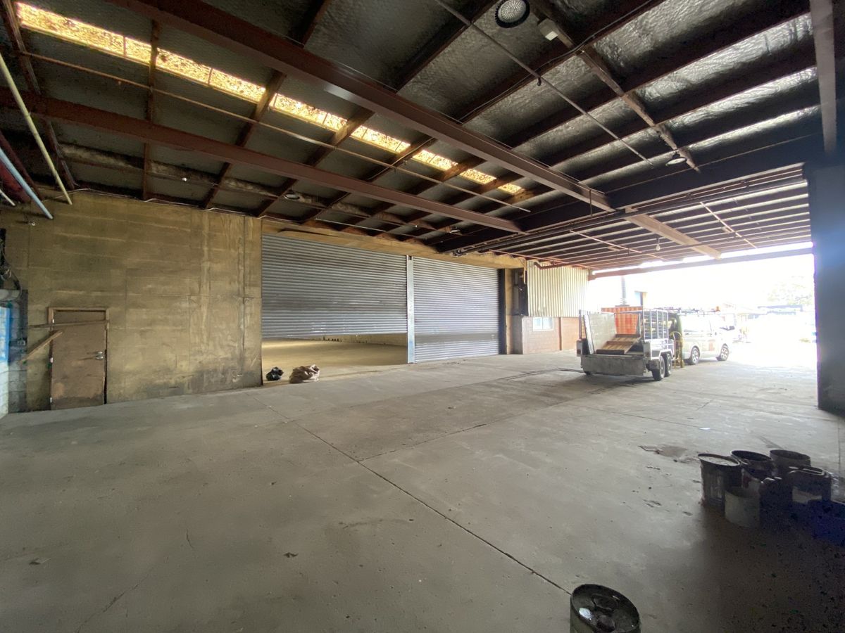 Prime drive-through industrial warehouse - Ansicht 5