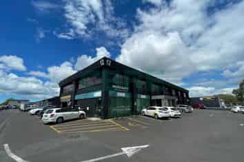 CBRE - Ground Floor Office With Profile