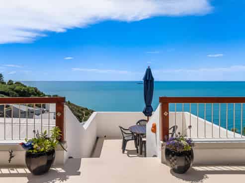 16 Smugglers Cove, Scarborough