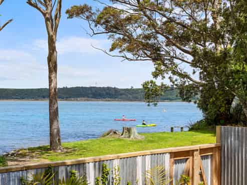 594 Pukehina Parade, Pukehina