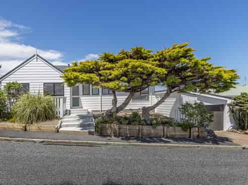 169 Buckley Road, Southgate