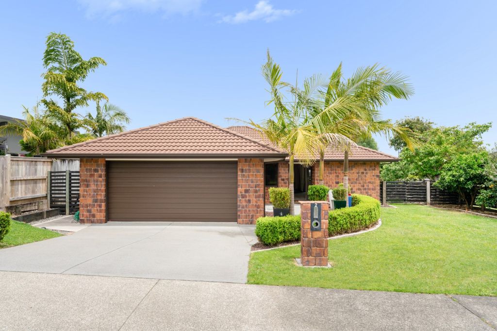 Sold 2 Lark Place, Bay realestate.co.nz