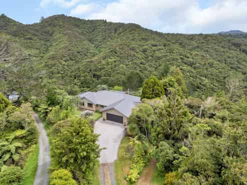 32 Leons Lane, Maunu