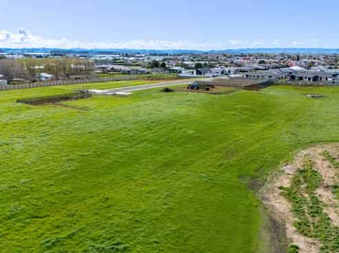 0n Pukatea Street, Hawera