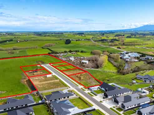 0n Pukatea Street, Hawera