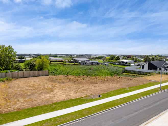 0n Pukatea Street, Hawera