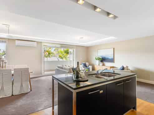 1E/8 Sidmouth Street, Mairangi Bay