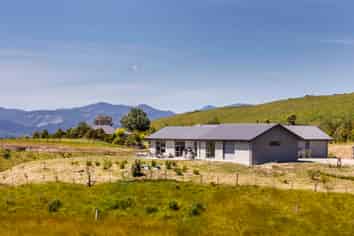 284 Delta Lake Heights, Renwick