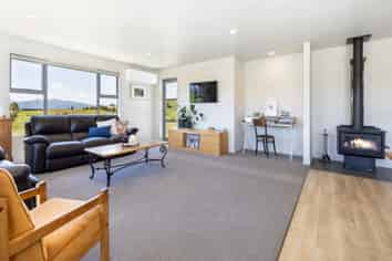 284 Delta Lake Heights, Renwick