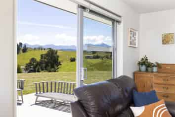 284 Delta Lake Heights, Renwick