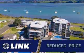 Stunning Freehold Apartment & Business - Price Dro