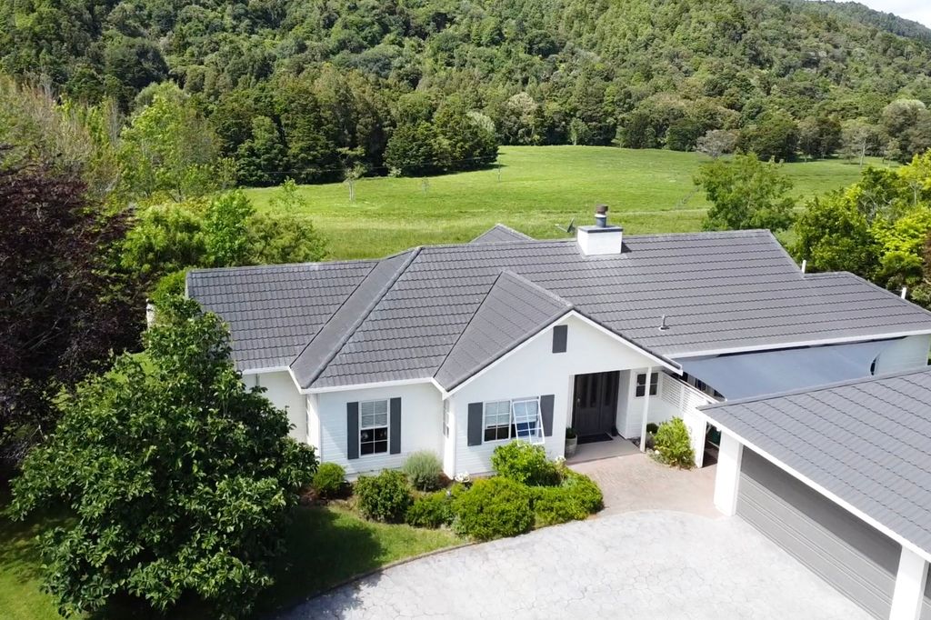 Property value 12 Stunnell Road, Otaika realestate.co.nz