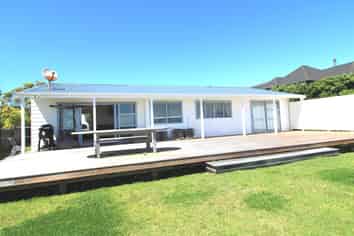 316 Kenwood Drive, Matarangi