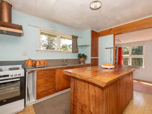11 Ngahue Crescent, Carters Beach