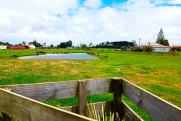 6145 State Highway 10, Awanui