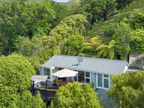 1091 Dyers Pass Road, Governors Bay