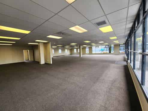437sqm retail - Blenheim Road