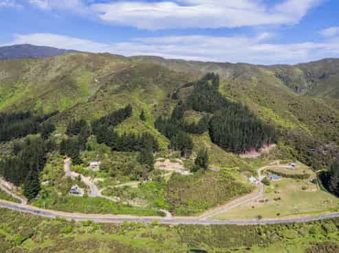 495 Coast Road, Pencarrow Head