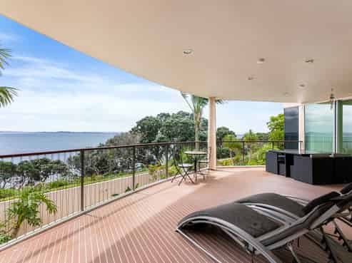 20 Pacific Parade, Army Bay