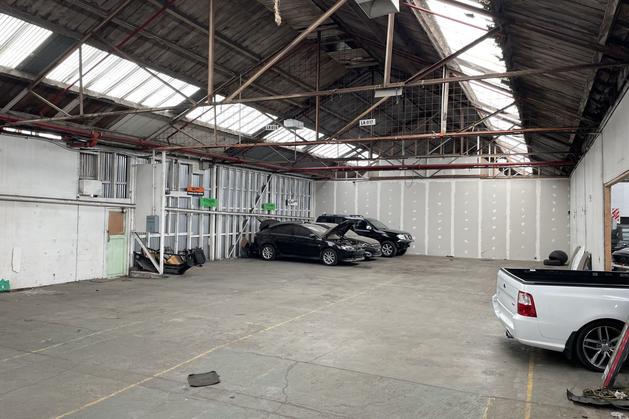 Harbourside warehouse - Veel