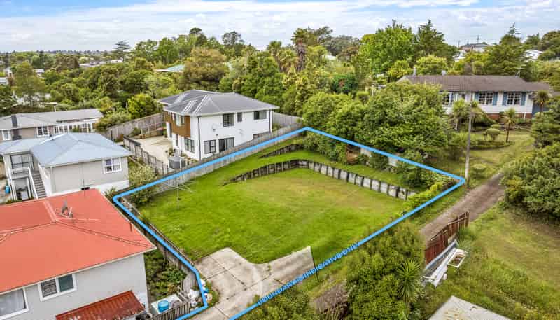 208C Henderson Valley Road, Henderson