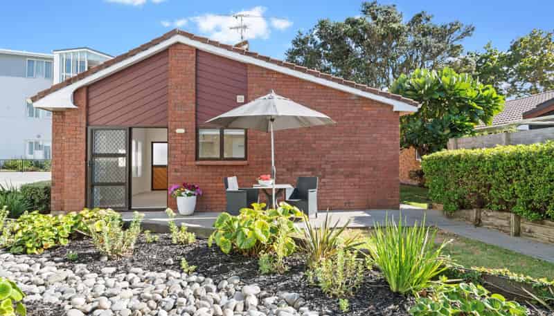 8 Milton Road, Orewa