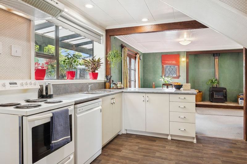 Sold 52 Waldron Crescent, Green Island realestate.co.nz