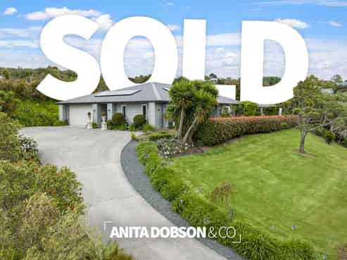 35 Hobbs Road, Matakatia