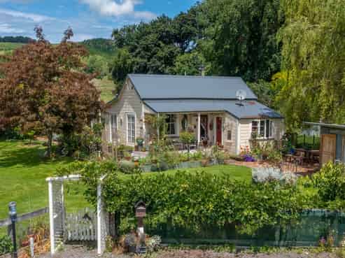 3477 Porangahau Road, Porangahau