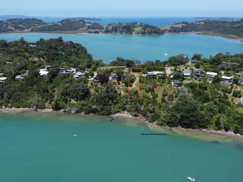 37 Ridge Road, Mahurangi East