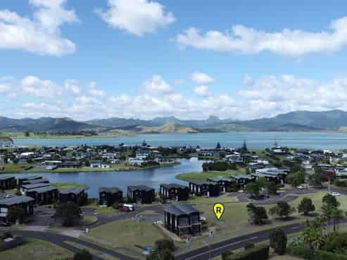 FDU 9 and/101 Harbour Drive, Matarangi