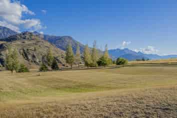 2 Bloxham Lane, Queenstown