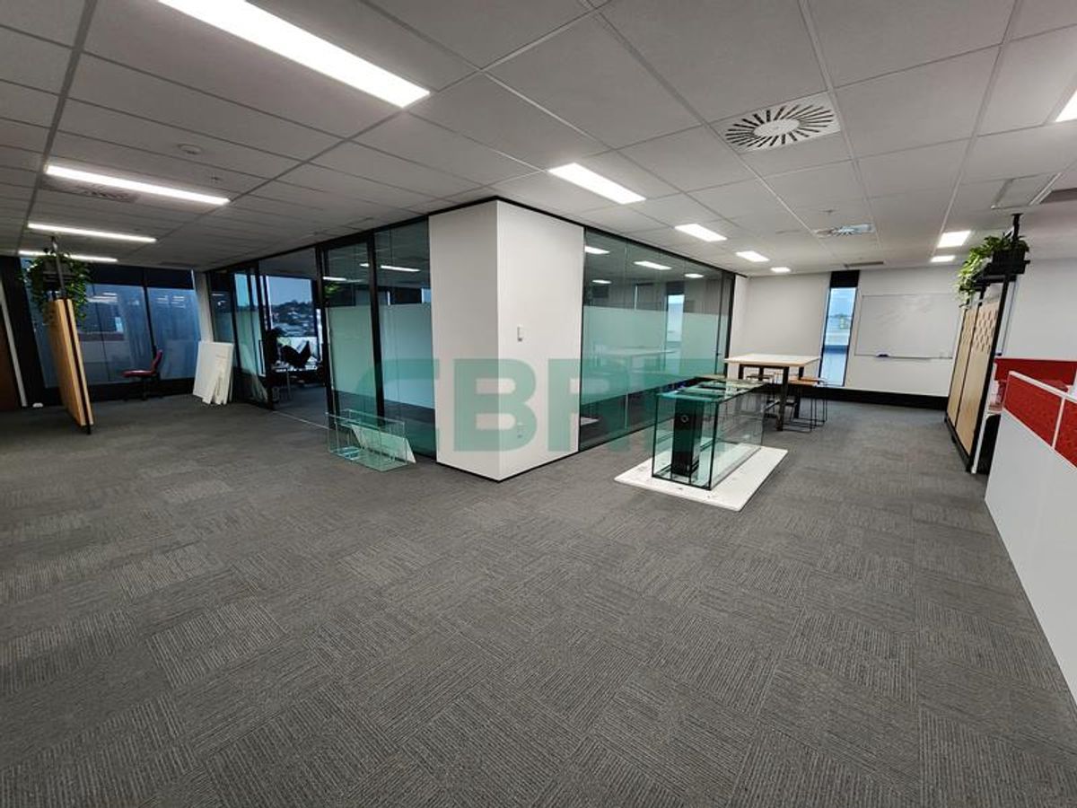 CBRE - Spacious and Modern Greenlane Office – pohled 5