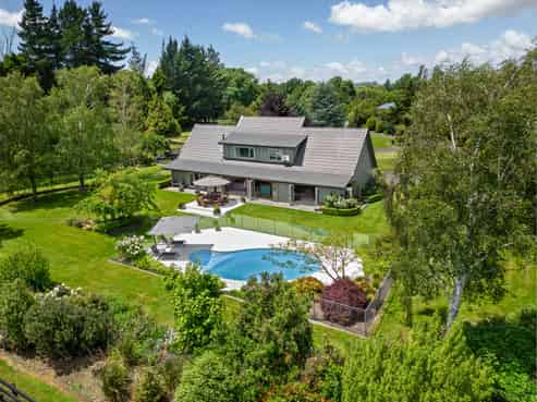 87 Willow Park Drive, Opaki