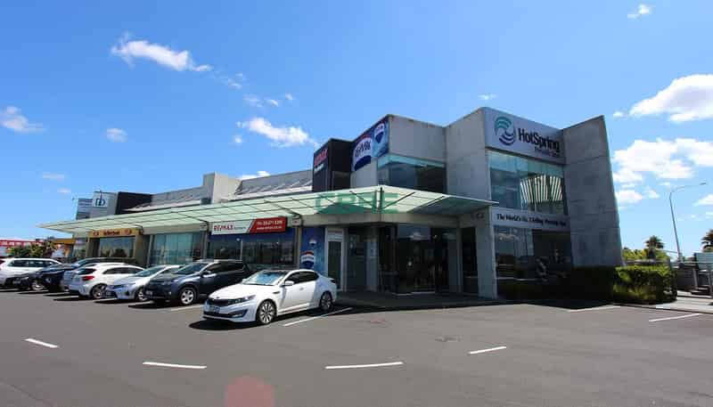  1 Bishop Dunn Place, Flat Bush