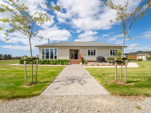 39 Easons Road, Hampden
